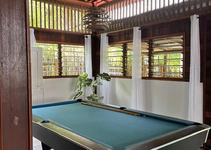 Kaz Dibwa House Glacis (Mahe)